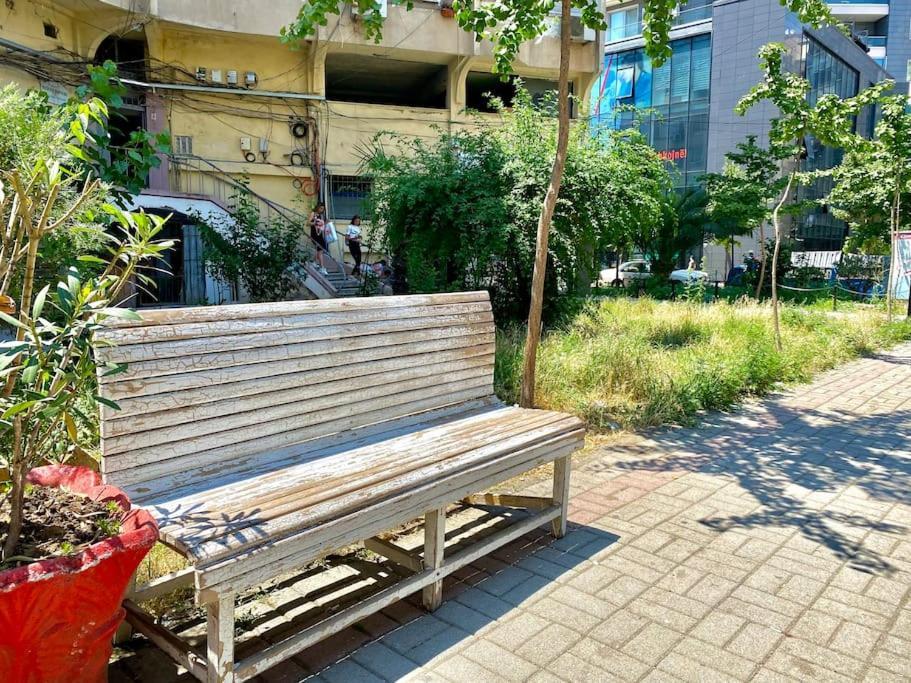 City Centre Big Art'Partment Heart Of The Capital Tirana Bagian luar foto
