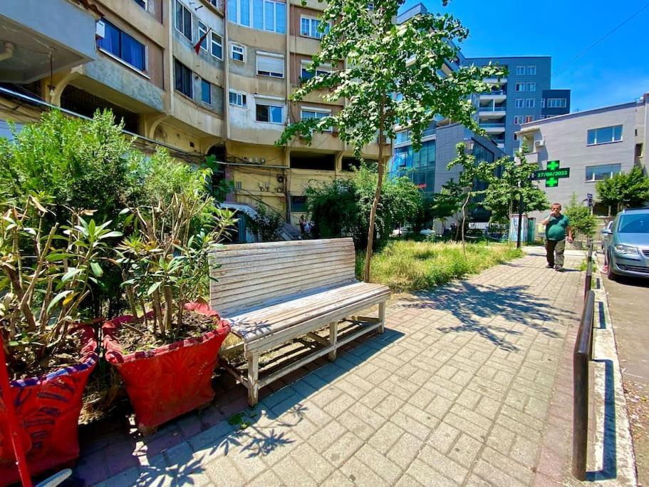 City Centre Big Art'Partment Heart Of The Capital Tirana Bagian luar foto